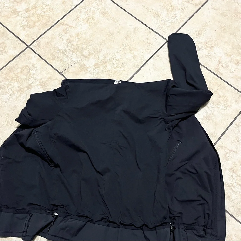 Lululemon Bandit Run Jacket In Black - Picture 4 of 7